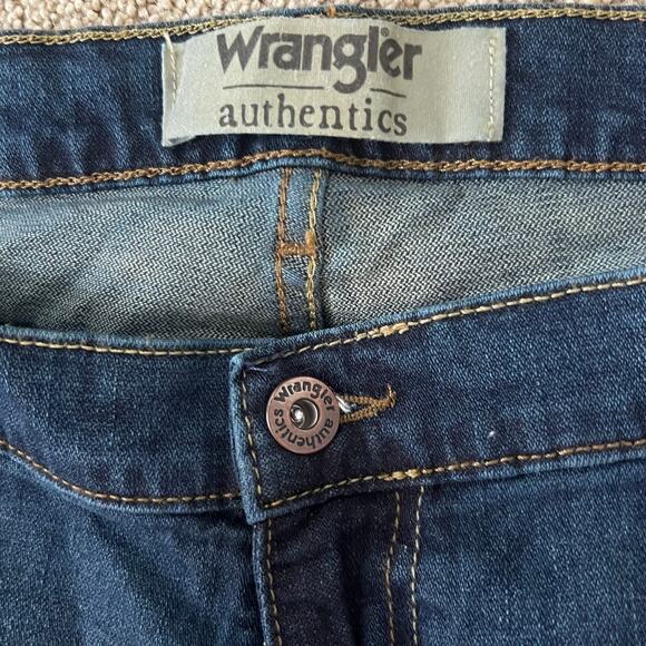 Wrangler Authentics Men’s Jeans 38x30 Dark Wash Straight Leg Denim Pants Dadcore - Picture 5 of 5